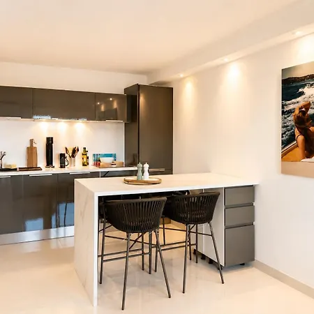 Cap Neree - French Riviera Seafront Apartmán